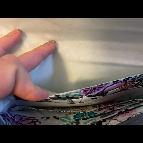 Vera Bradley wallet - Picture 10 of 11